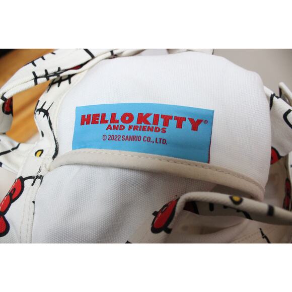 NWT Baggu Hello Kitty Sanrio White Canvas Horizontal Duck Crossbody Bag - Picture 5 of 7